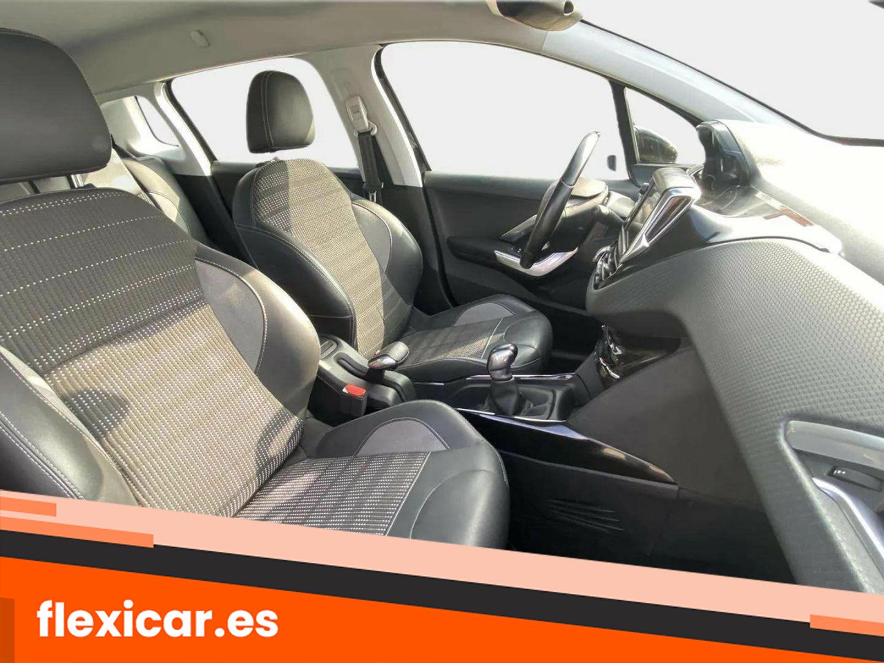 Foto Peugeot 2008 12