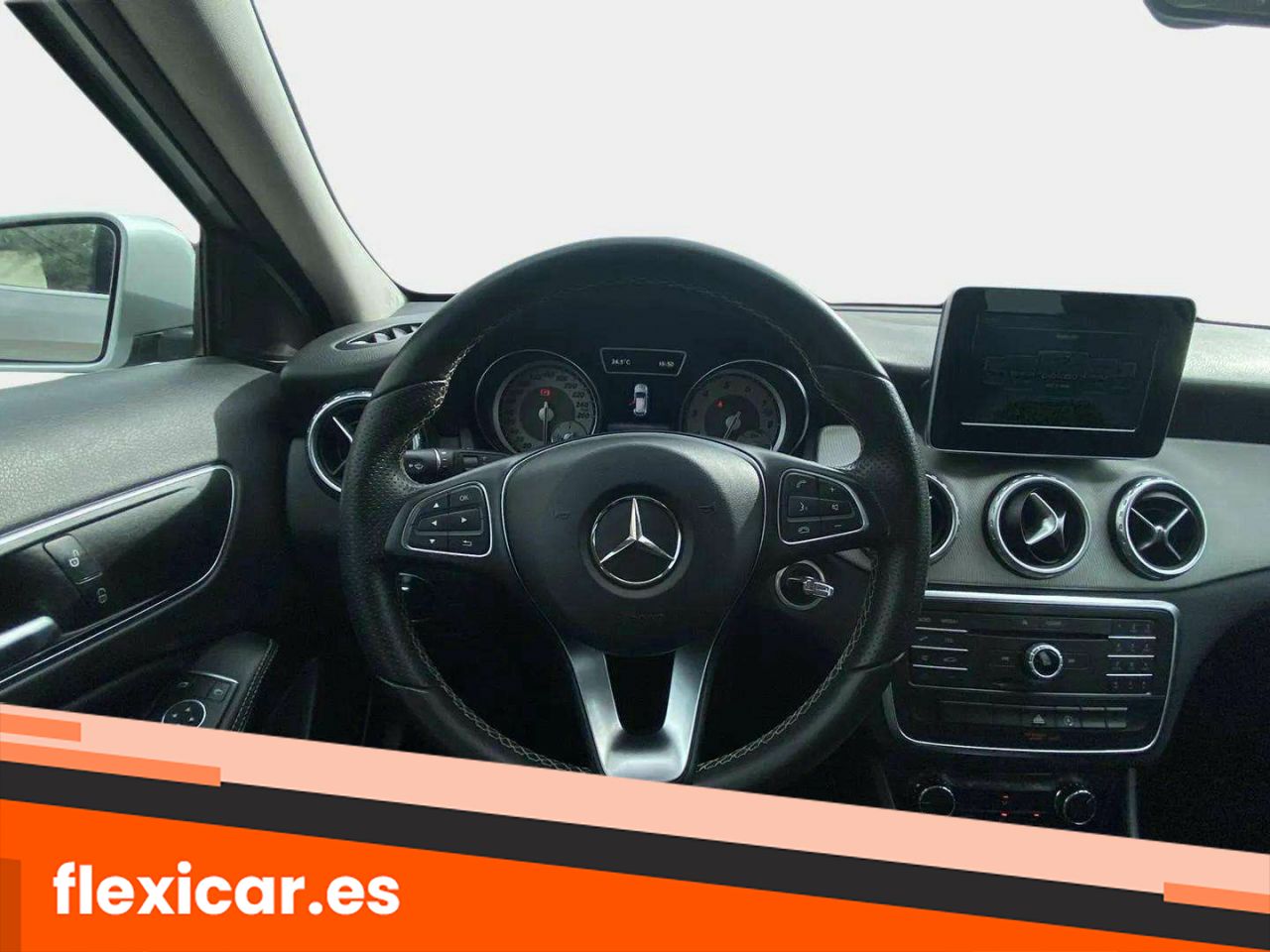 Foto Mercedes-Benz Clase GLA 10