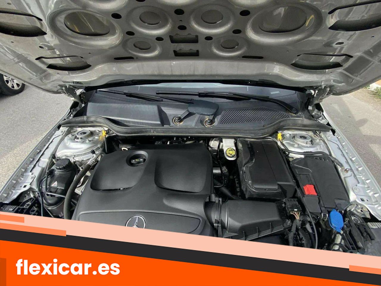 Foto Mercedes-Benz Clase GLA 15