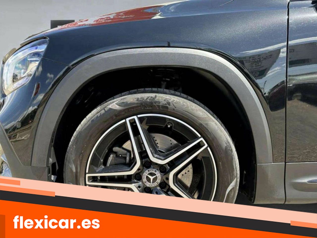 Foto Mercedes-Benz Clase GLB 25