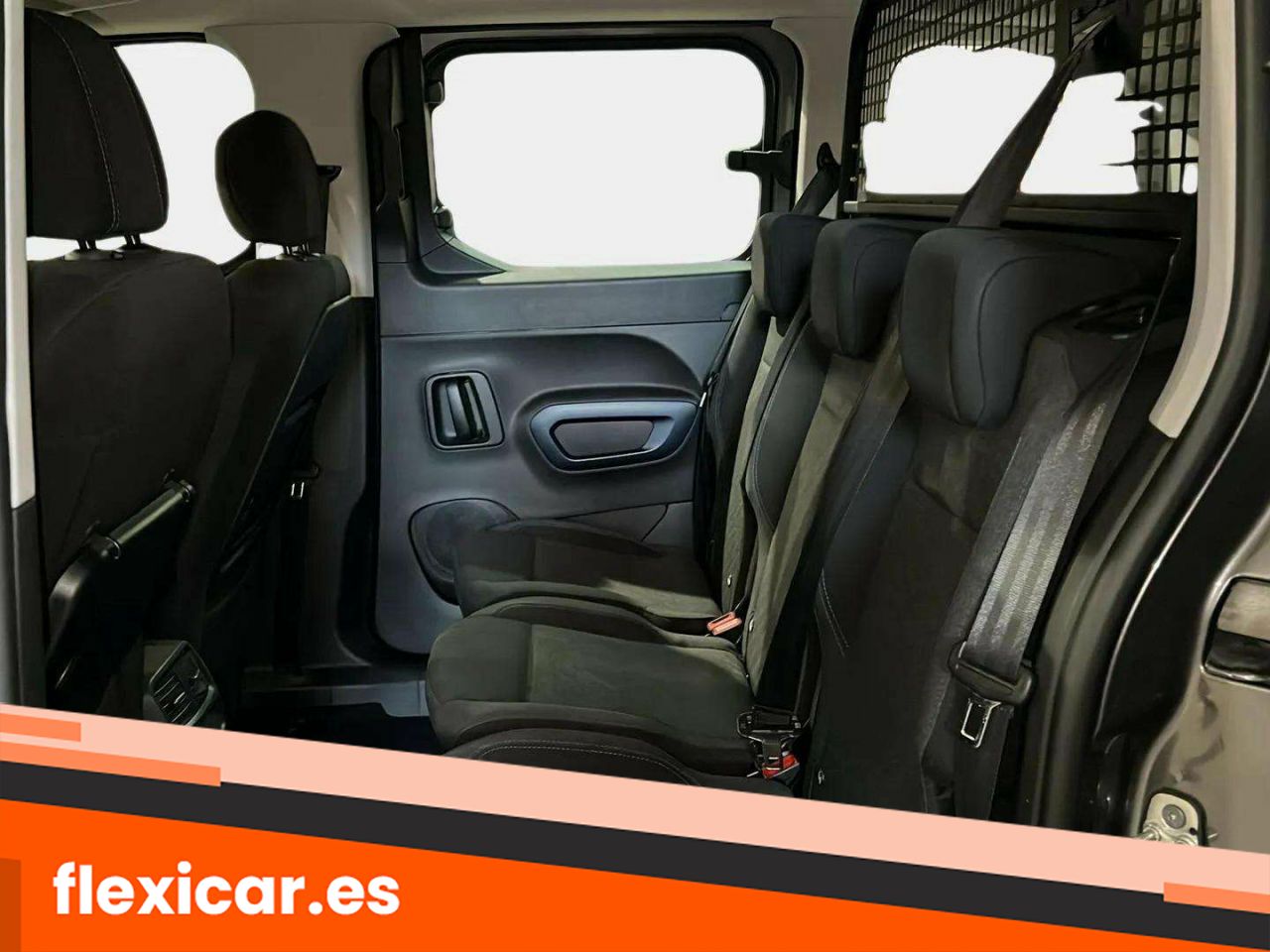 Foto Peugeot Rifter 12