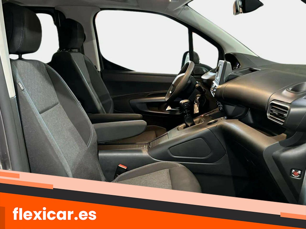 Foto Peugeot Rifter 13