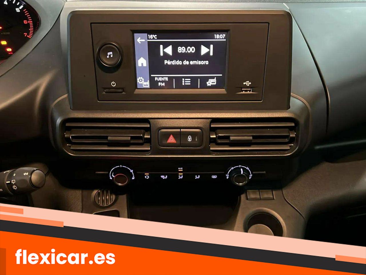 Foto Peugeot Rifter 16