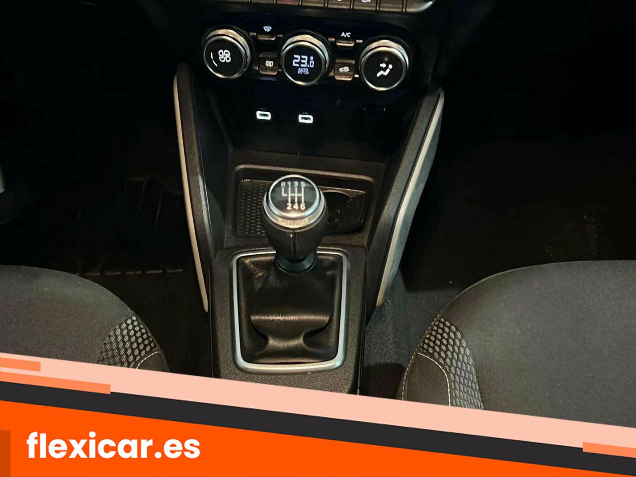 Foto Dacia Duster 18