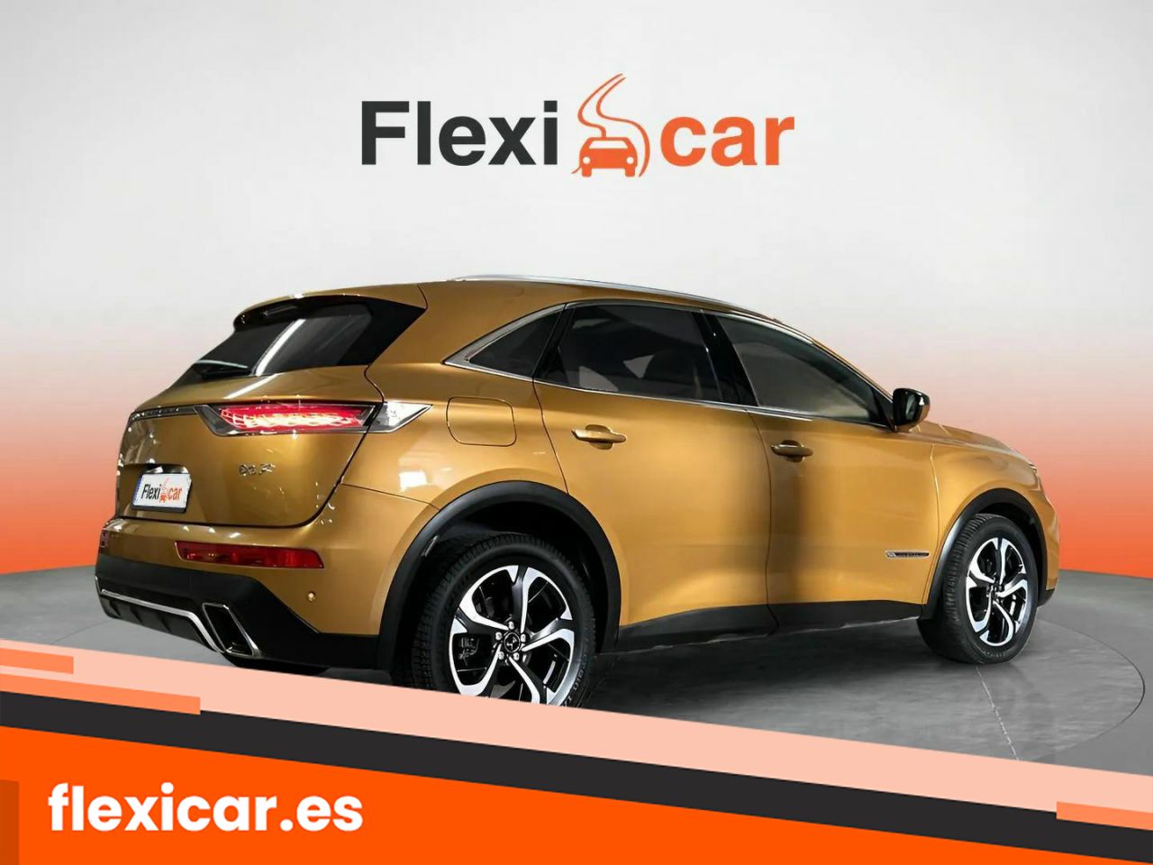 Foto DS Automobiles DS 7 8