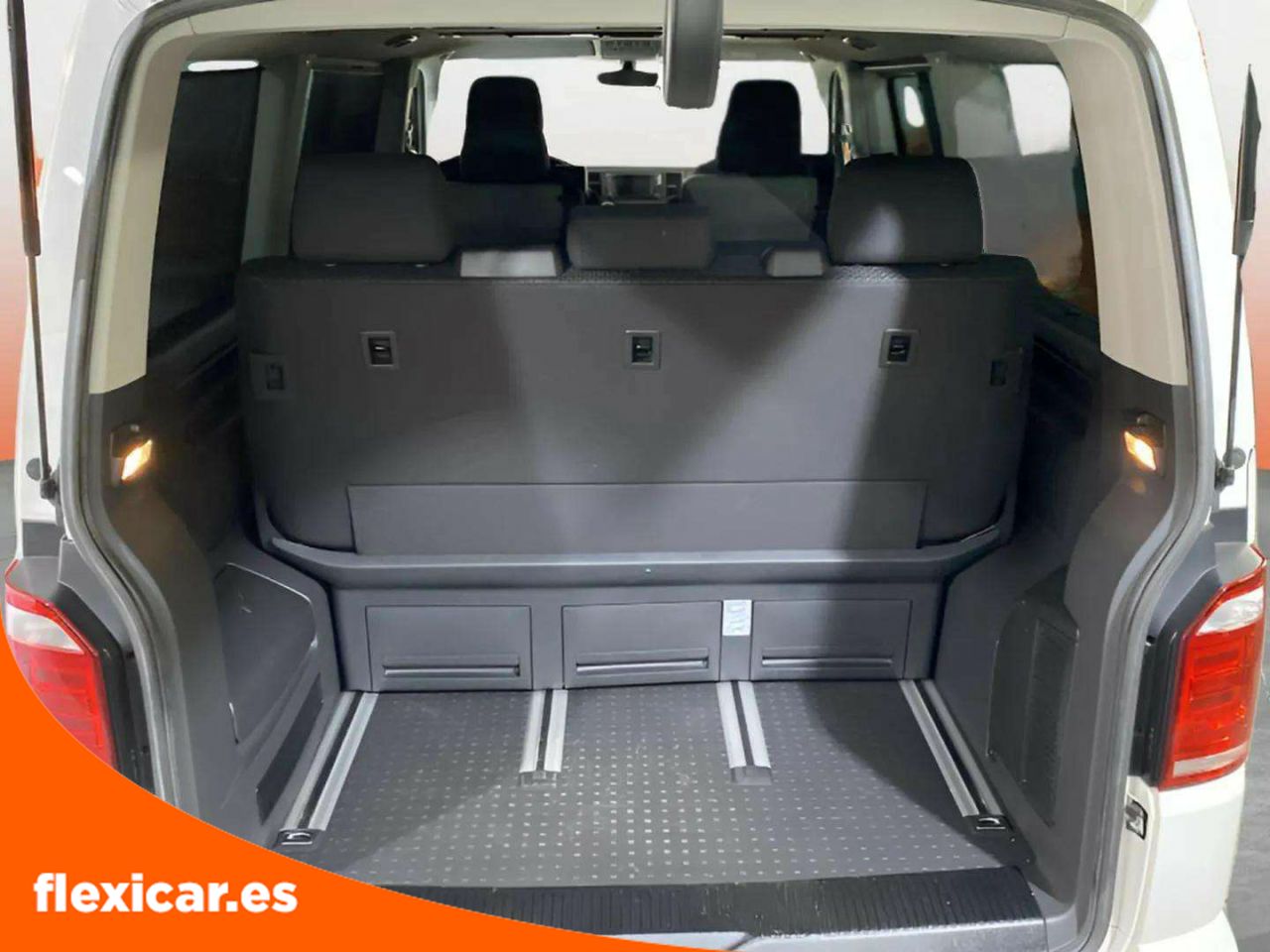 Foto Volkswagen Multivan 10