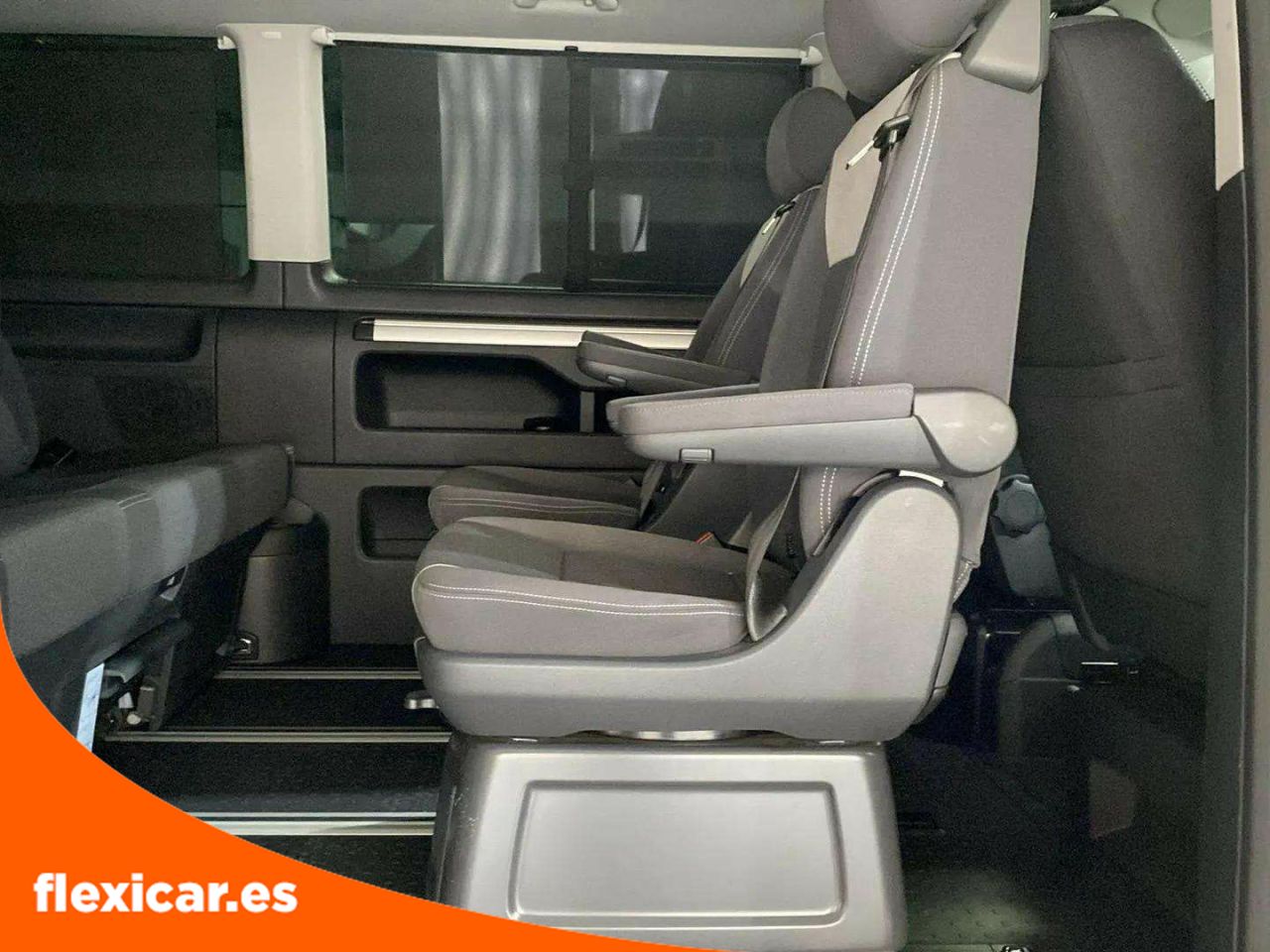 Foto Volkswagen Multivan 13