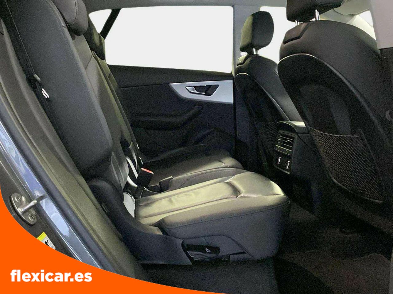 Foto Audi Q8 14