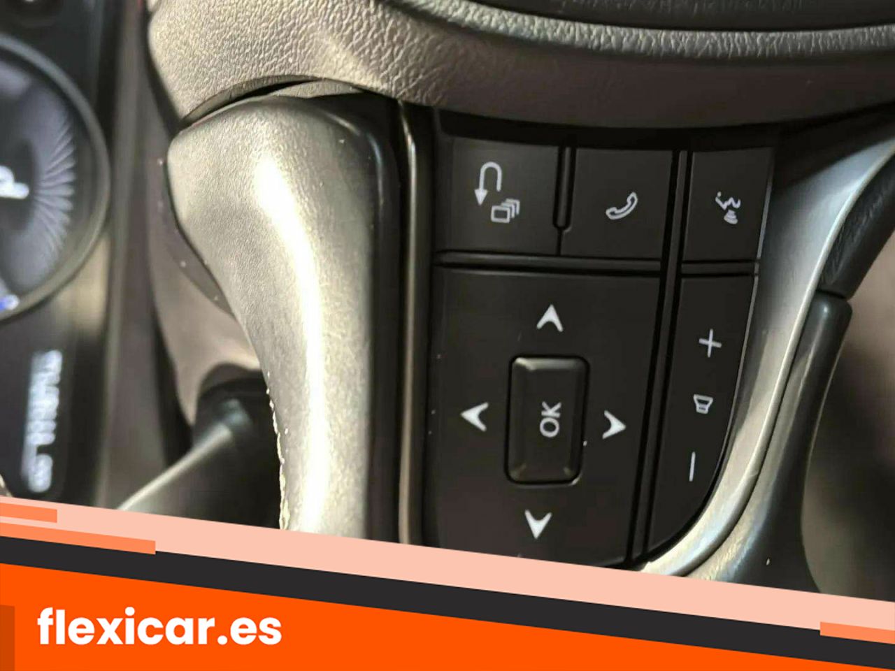 Foto Lexus UX 24
