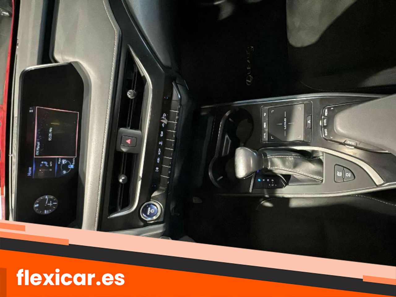 Foto Lexus UX 28