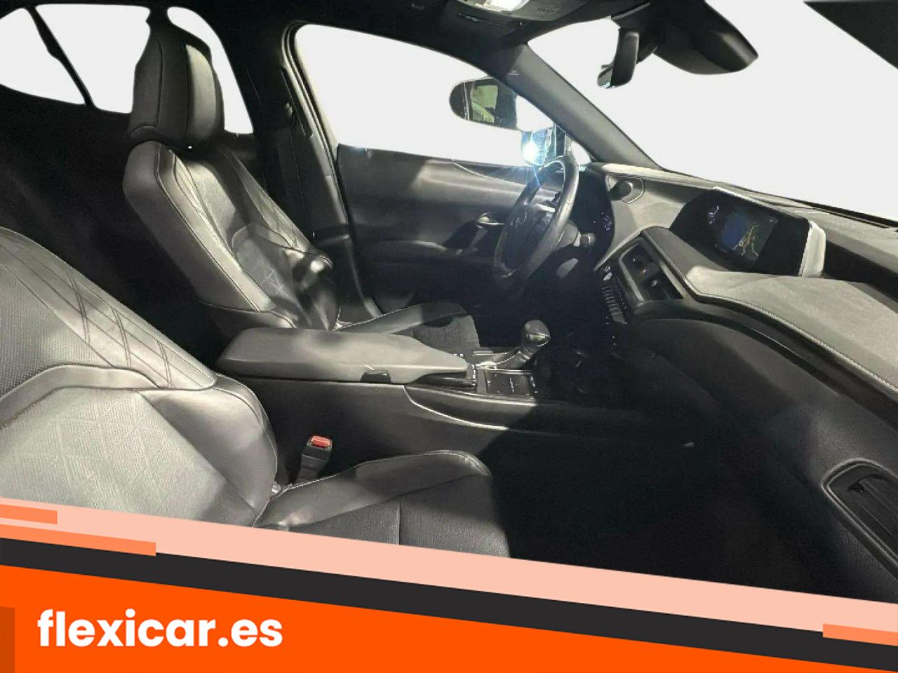 Foto Lexus UX 15