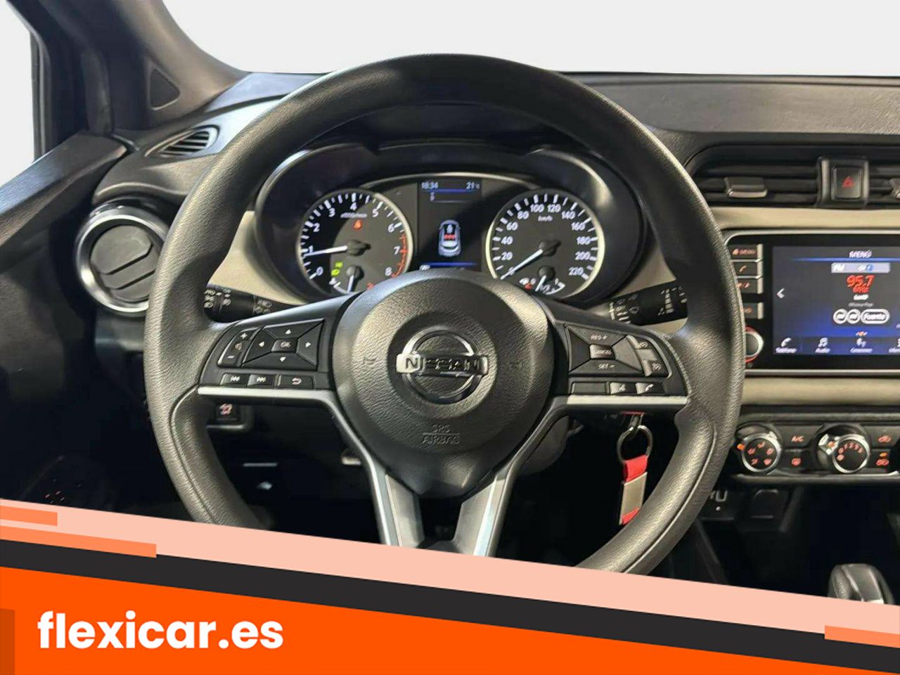 Foto Nissan Micra 12