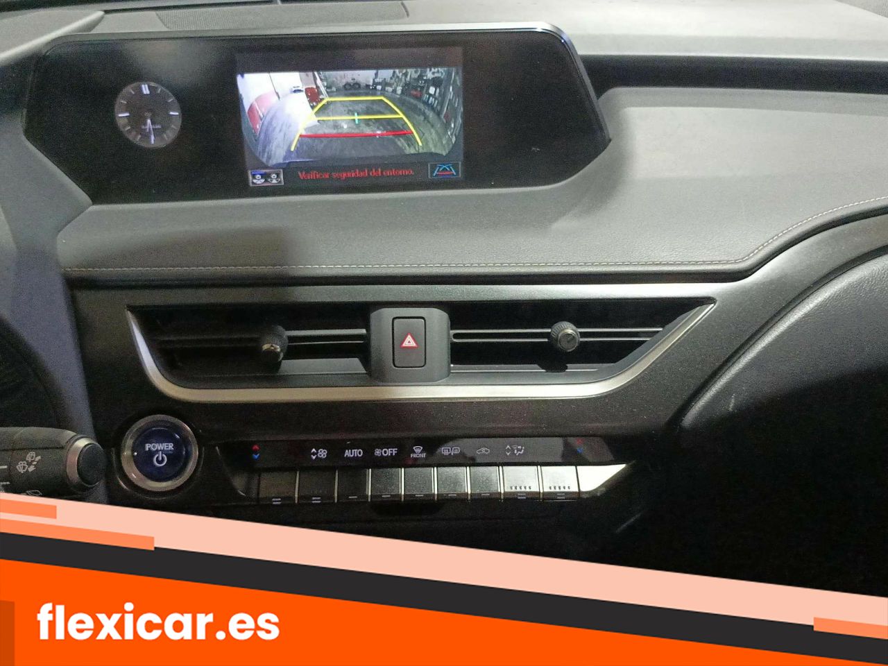 Foto Lexus UX 11