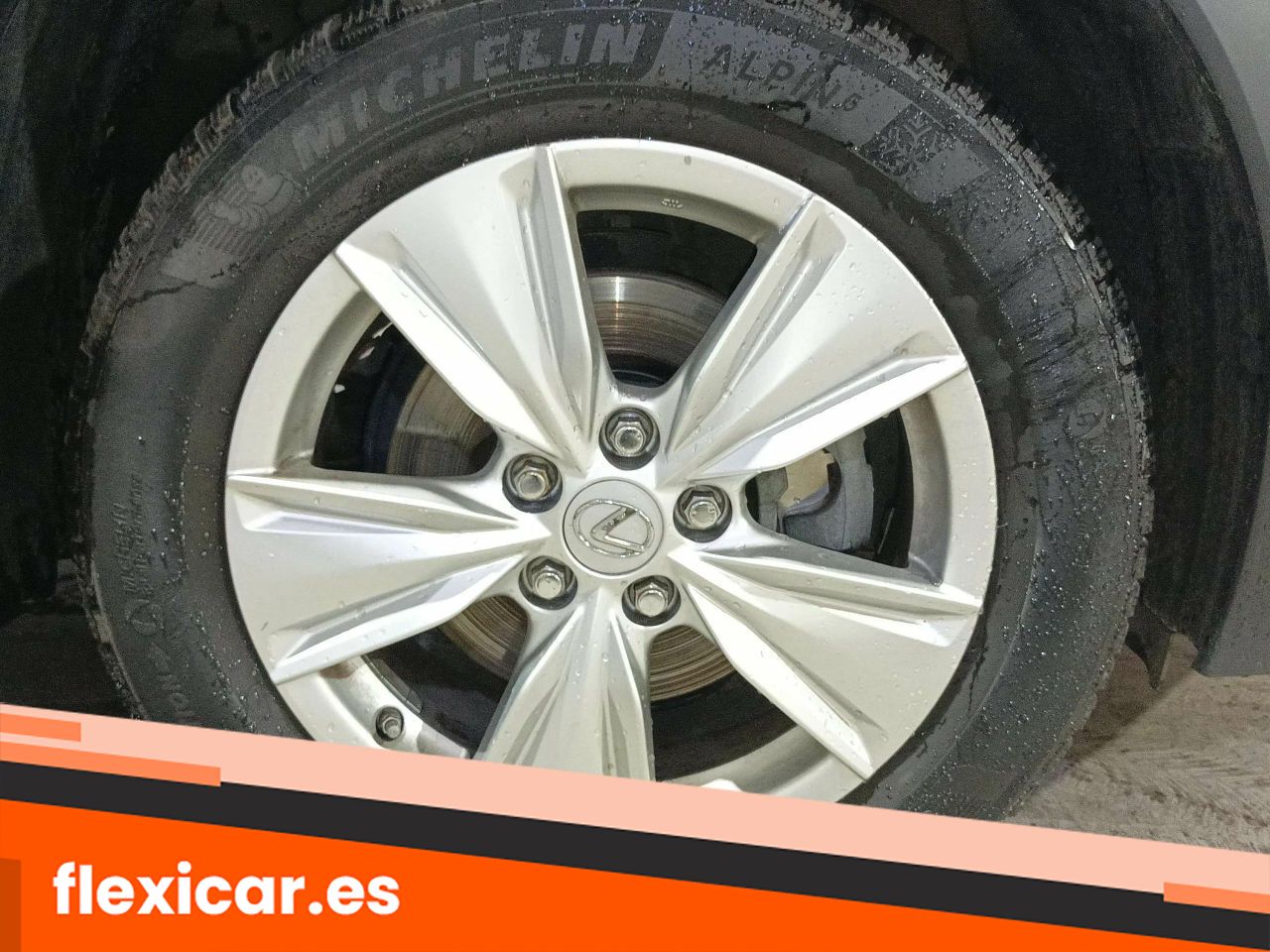 Foto Lexus UX 18