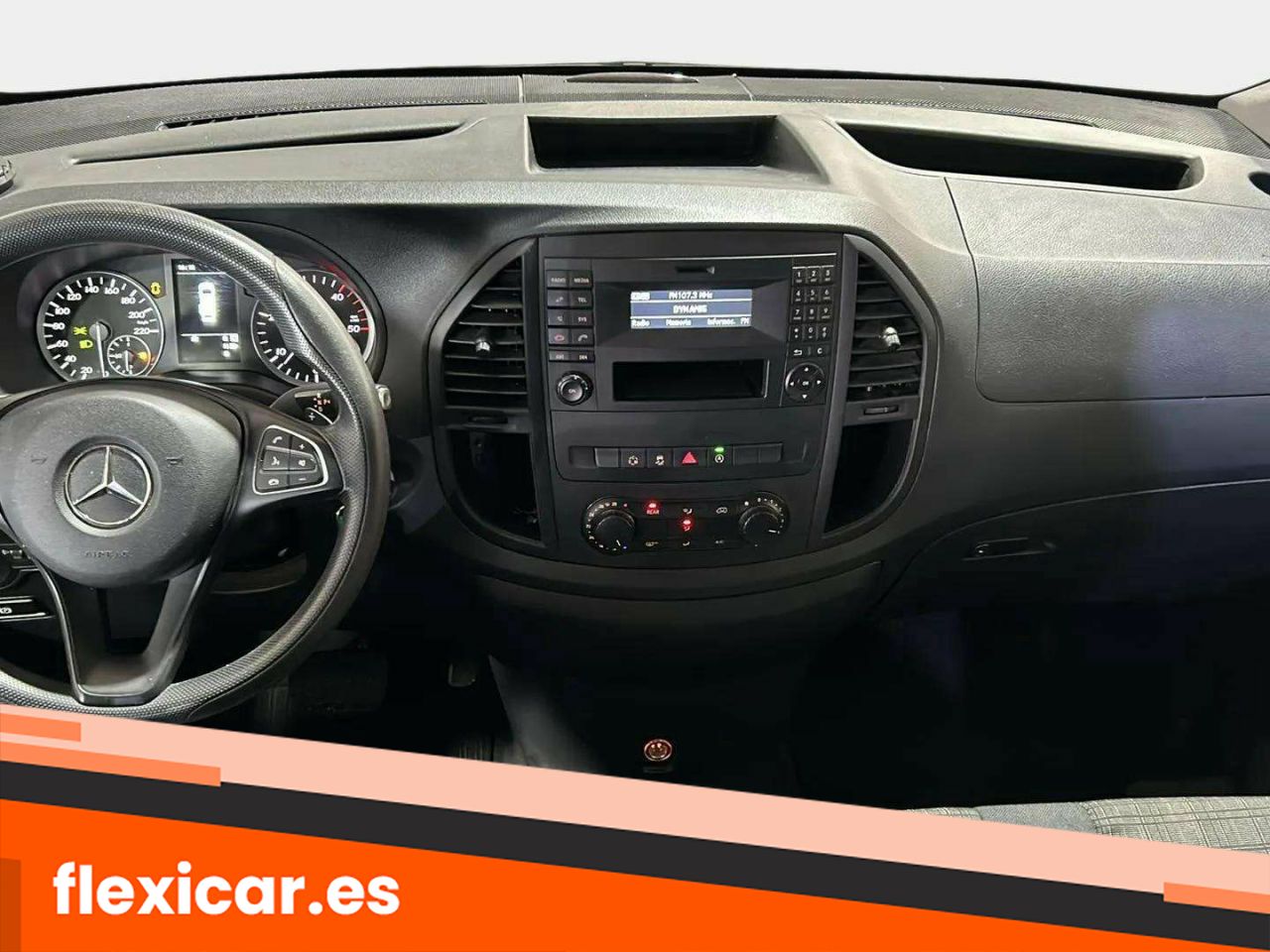 Foto Mercedes-Benz Vito 16