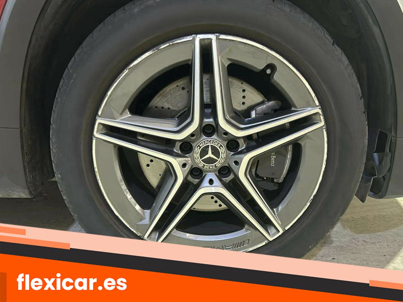 Foto Mercedes-Benz Clase GLB 10