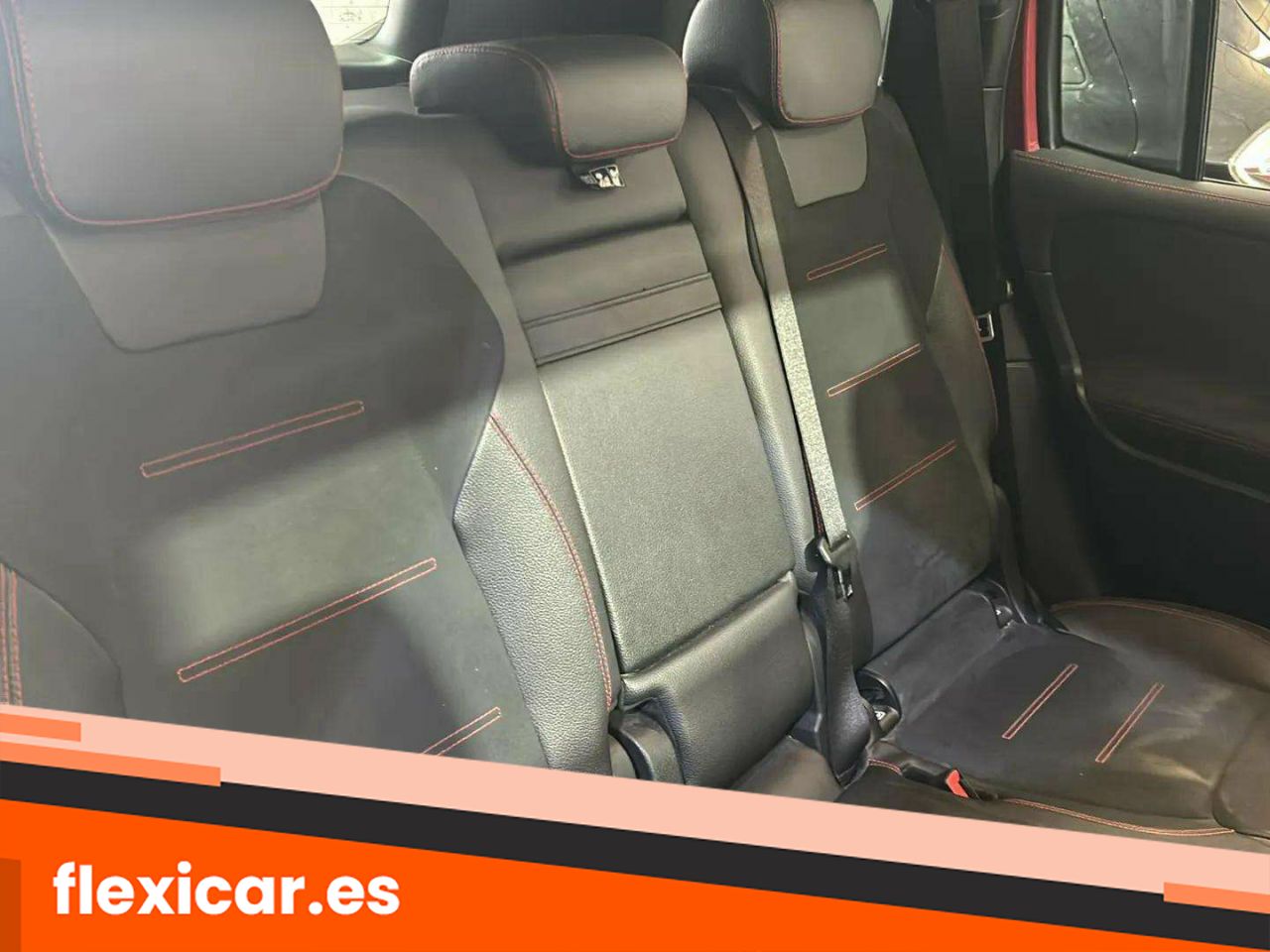 Foto Mercedes-Benz Clase GLB 13