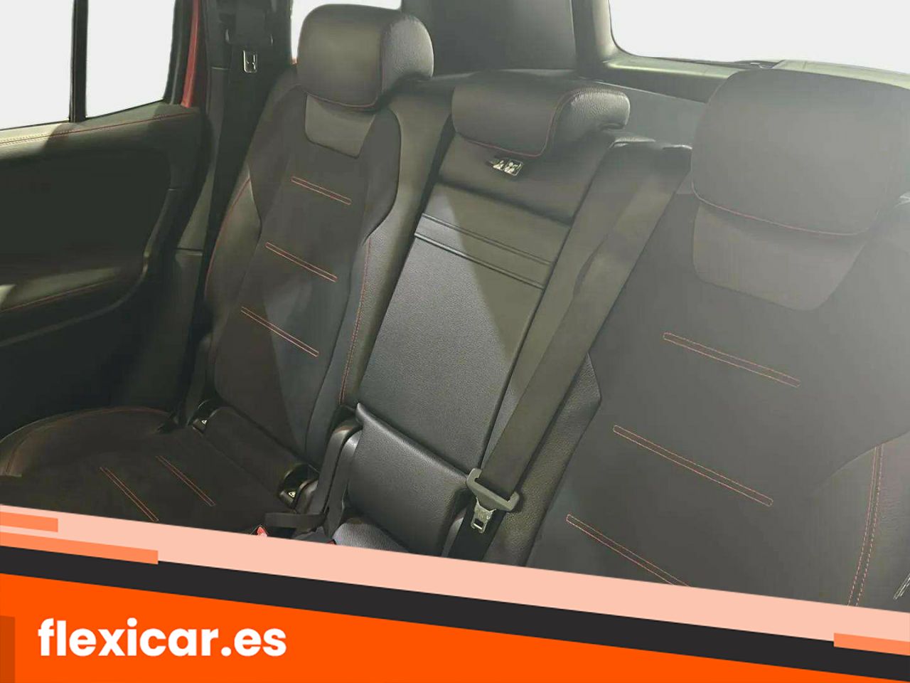 Foto Mercedes-Benz Clase GLB 14