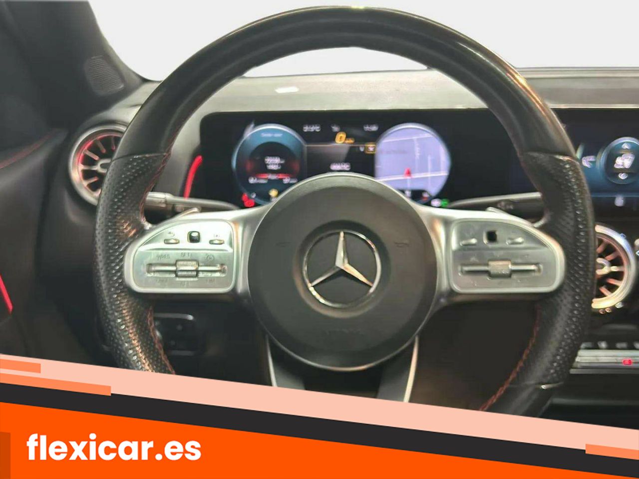 Foto Mercedes-Benz Clase GLB 16