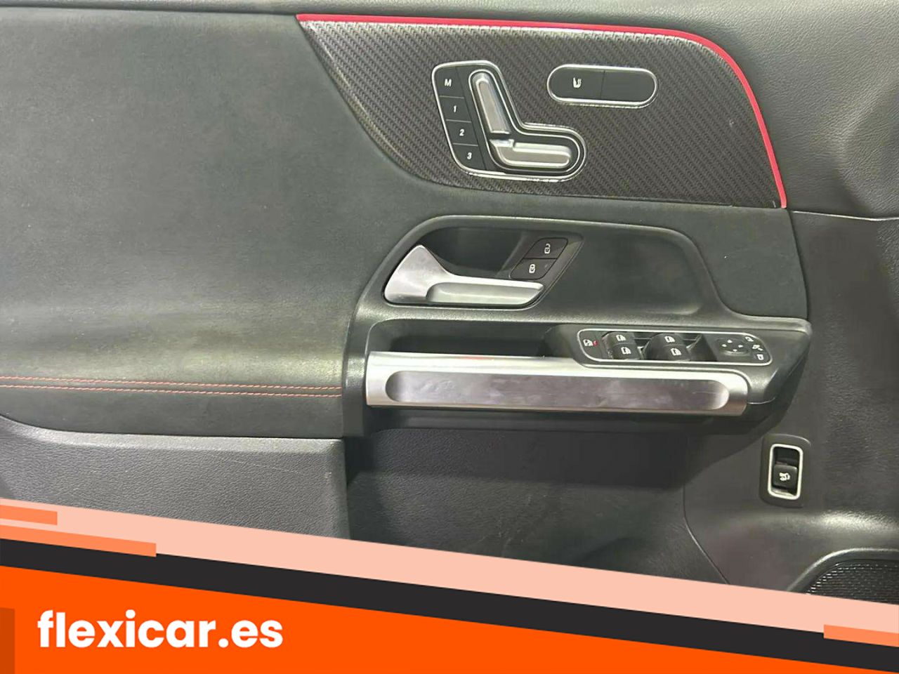 Foto Mercedes-Benz Clase GLB 28