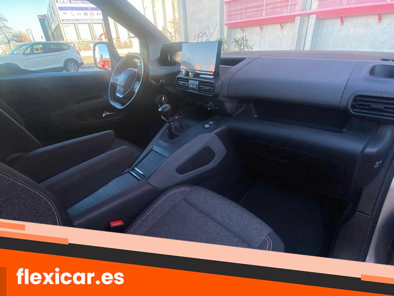Foto Peugeot Rifter 14