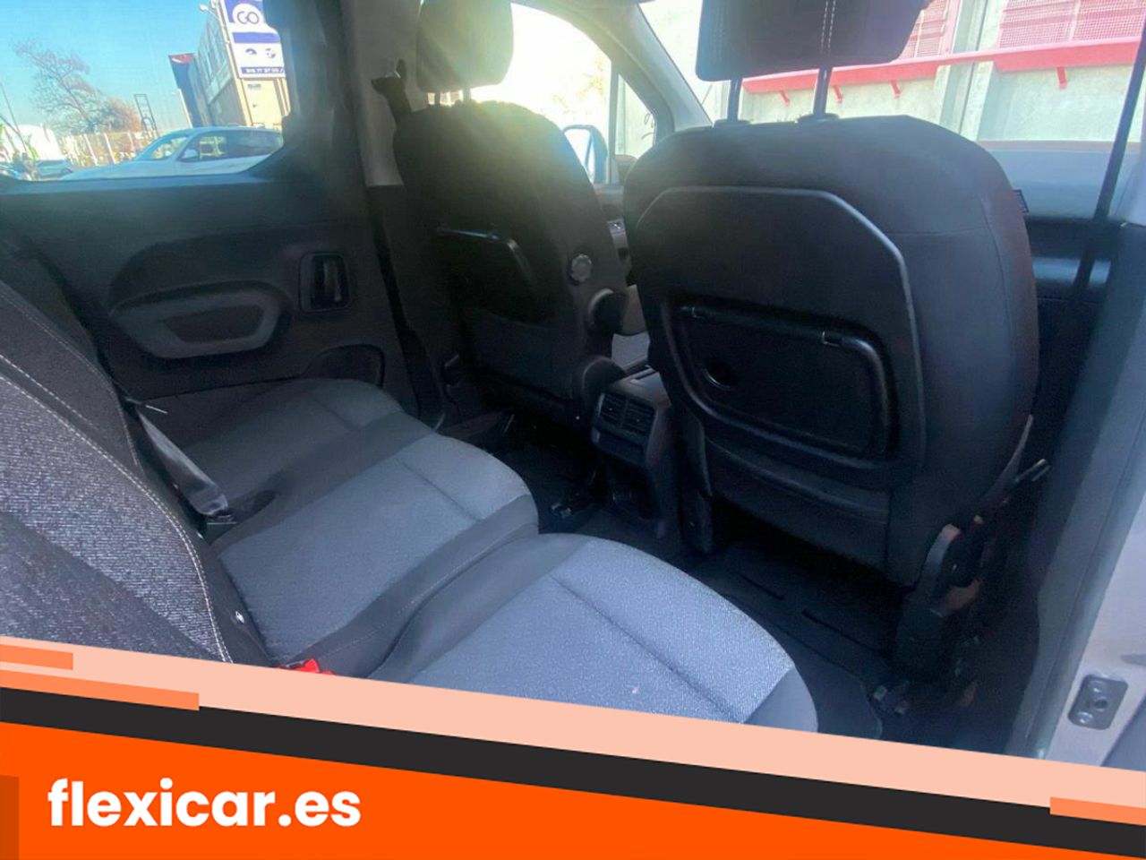 Foto Peugeot Rifter 23