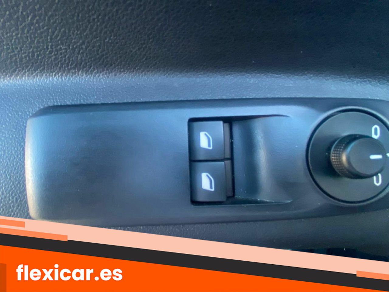 Foto Peugeot Rifter 38