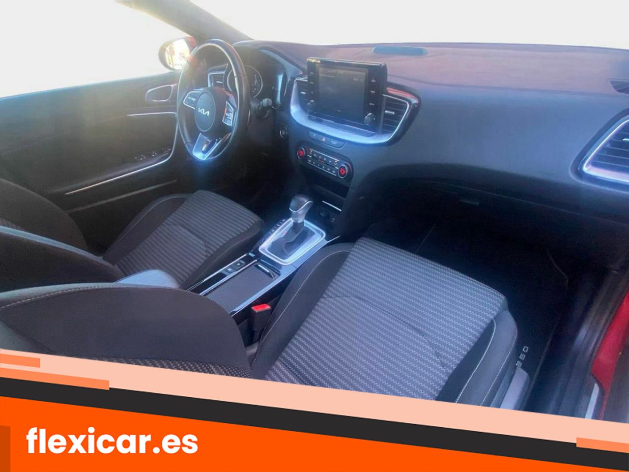 Foto Kia XCeed 16