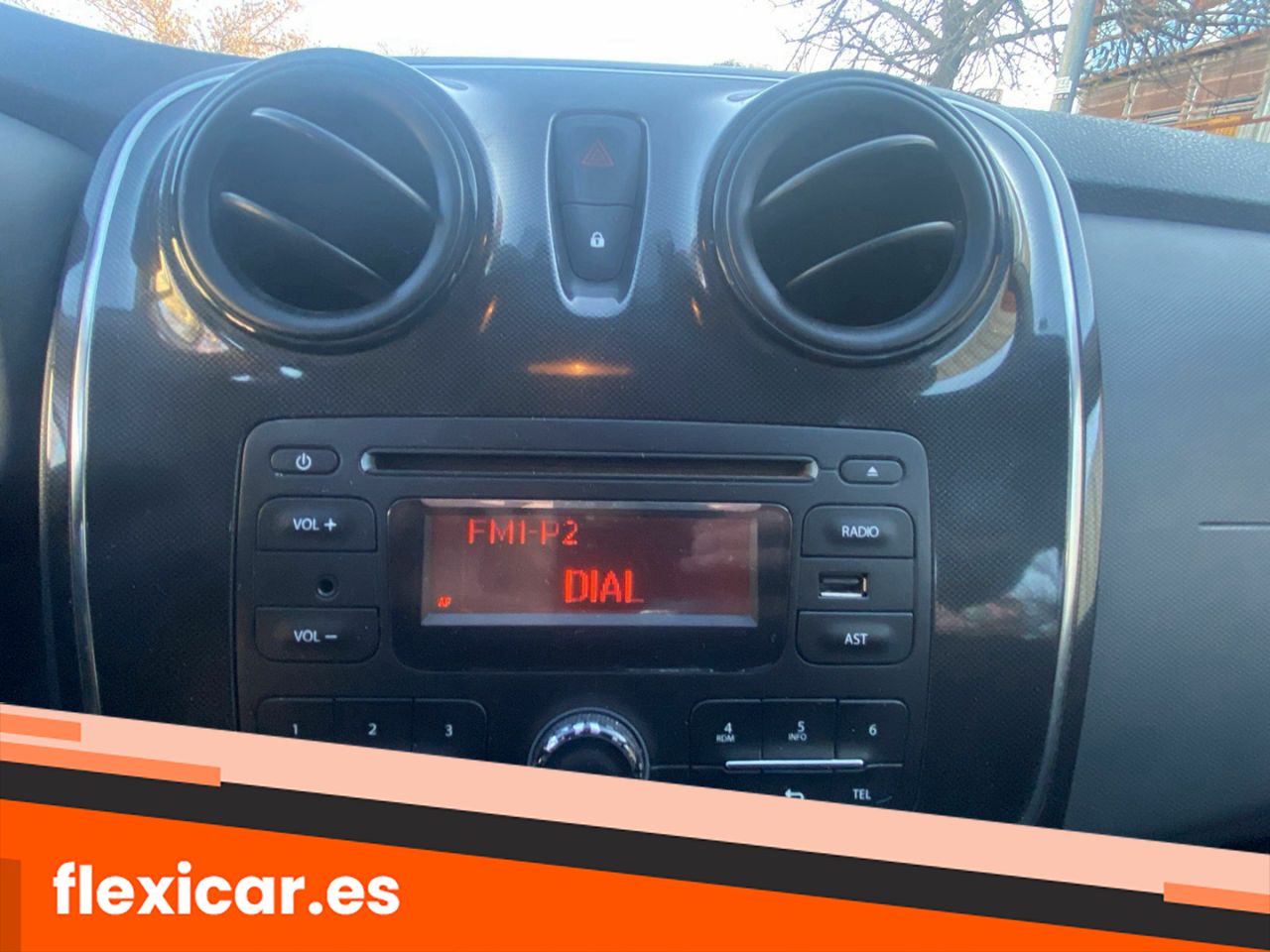 Foto Dacia Sandero 14