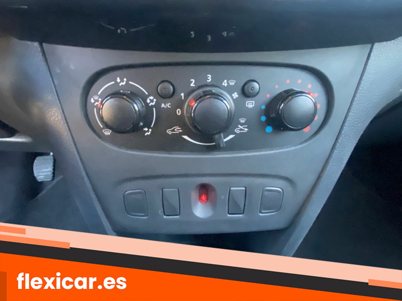 Foto Dacia Sandero 15