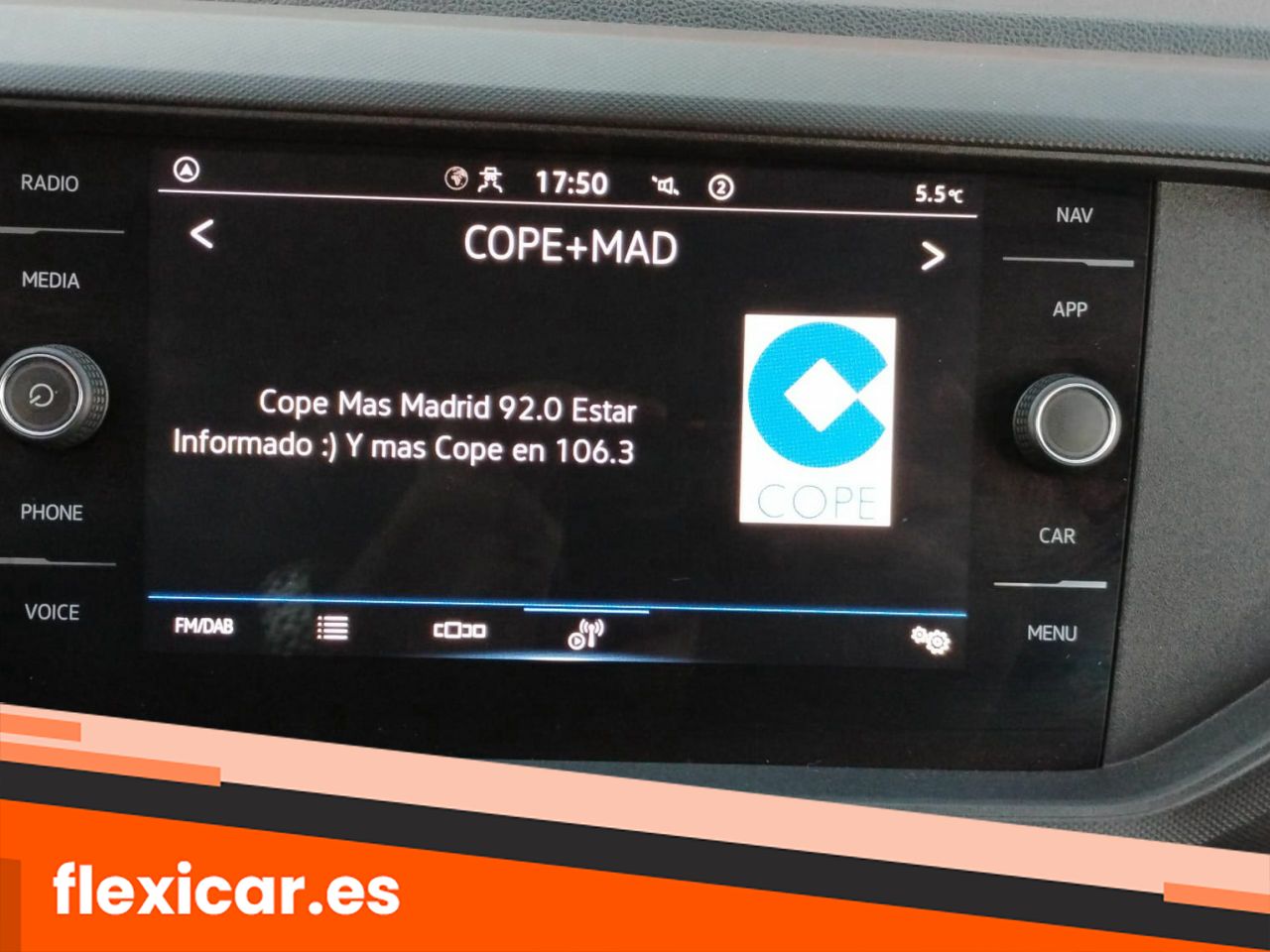 Foto Volkswagen T-Cross 19