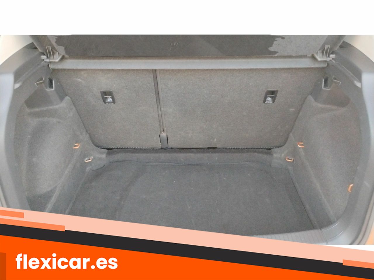 Foto Volkswagen T-Cross 30