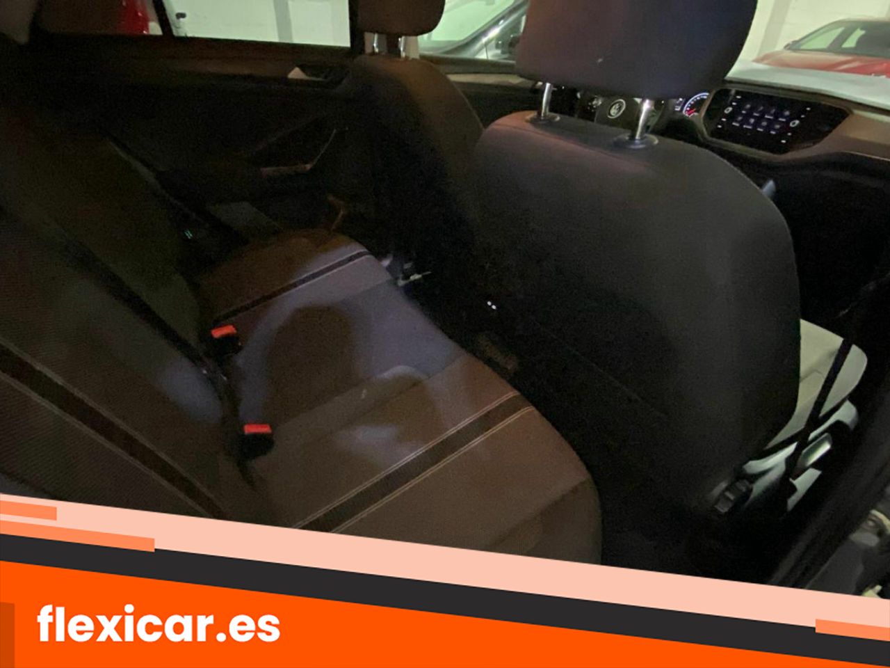 Foto Volkswagen T-Roc 17