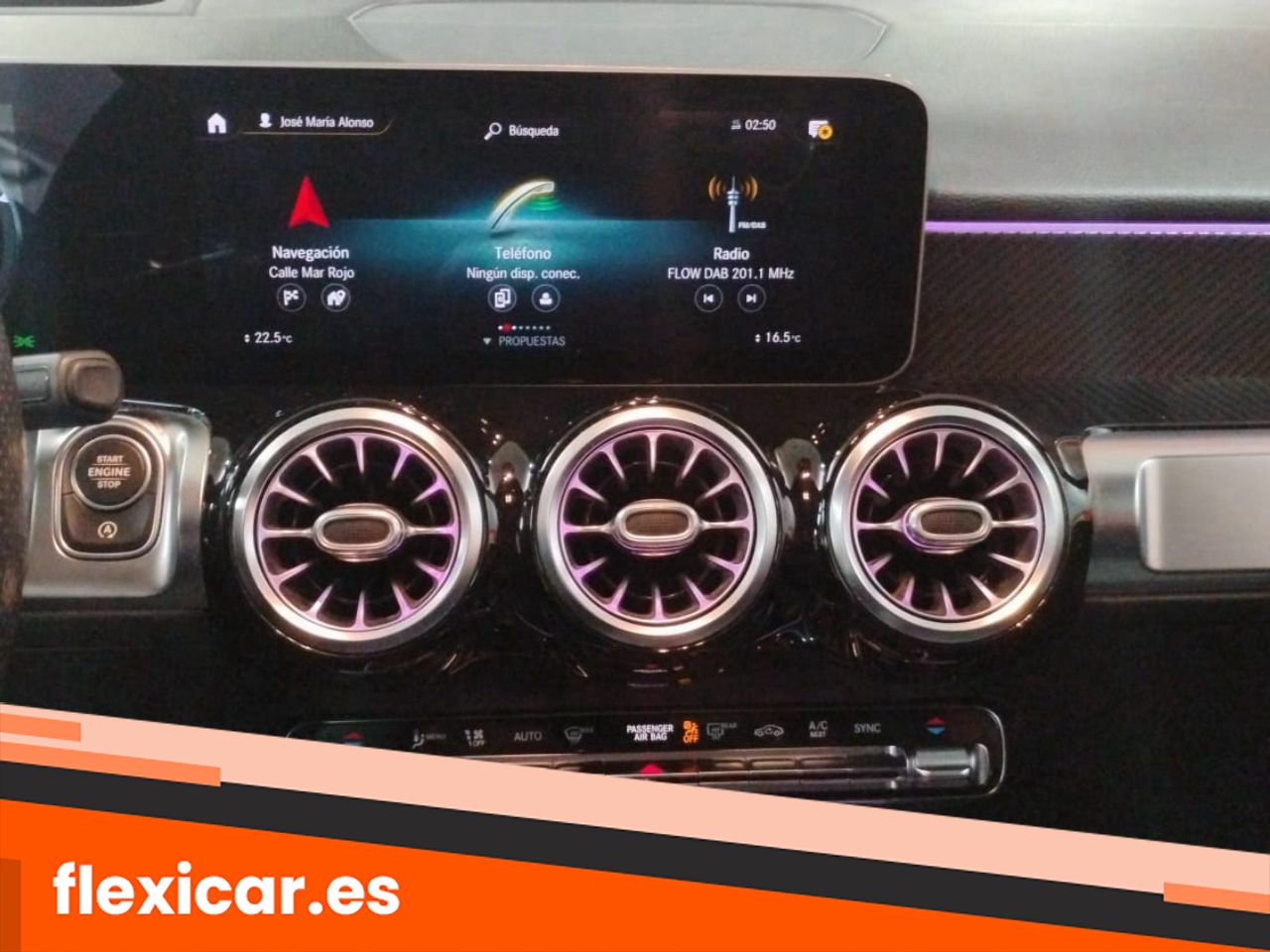Foto Mercedes-Benz Clase GLB 14