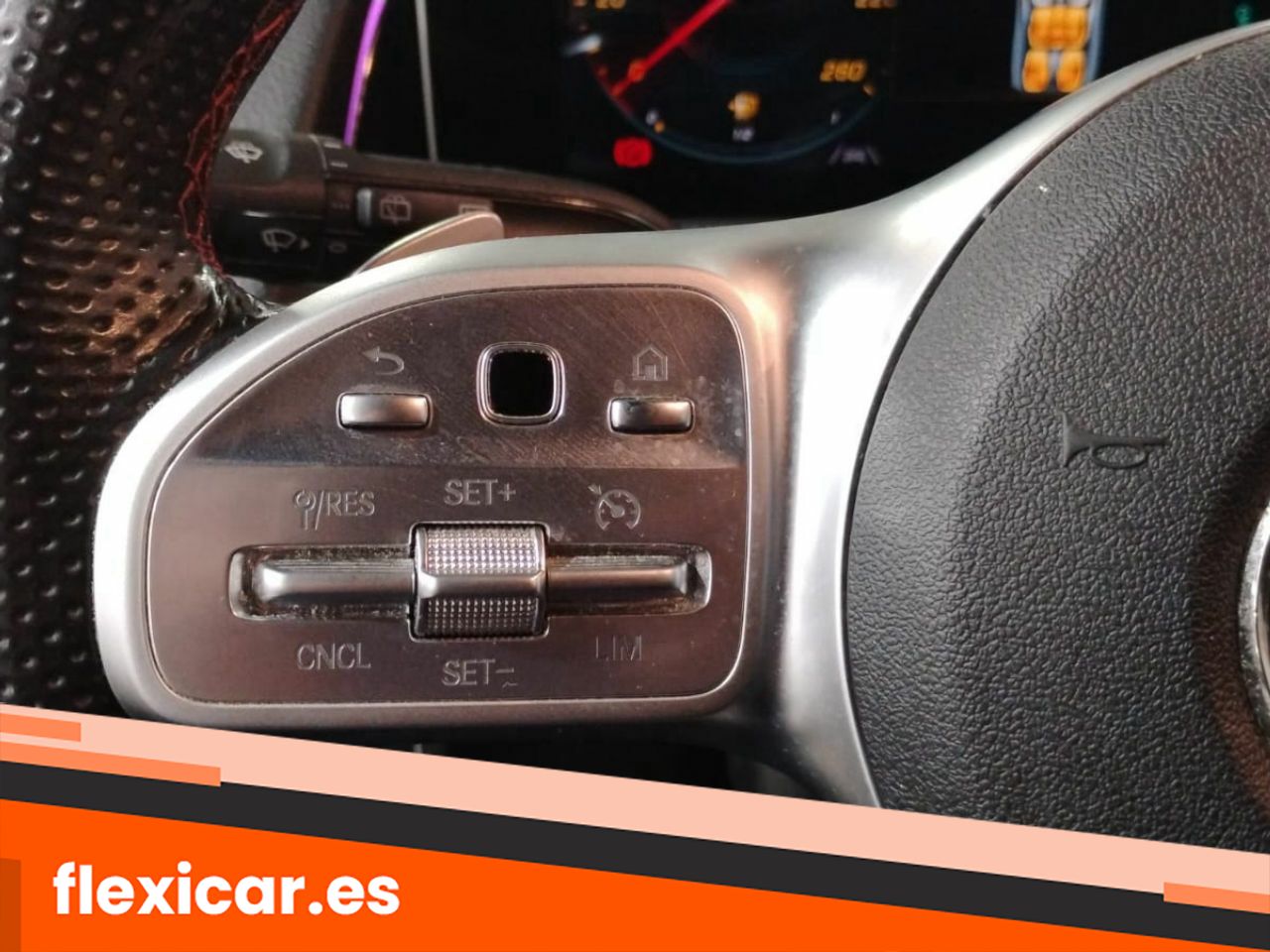 Foto Mercedes-Benz Clase GLB 16