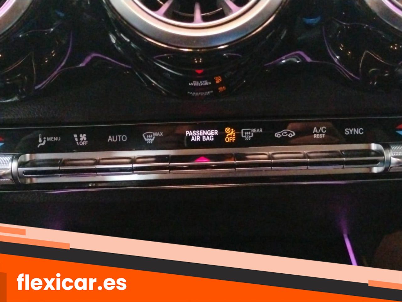 Foto Mercedes-Benz Clase GLB 22