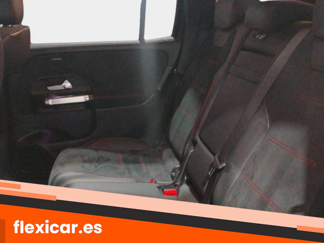 Foto Mercedes-Benz Clase GLB 25