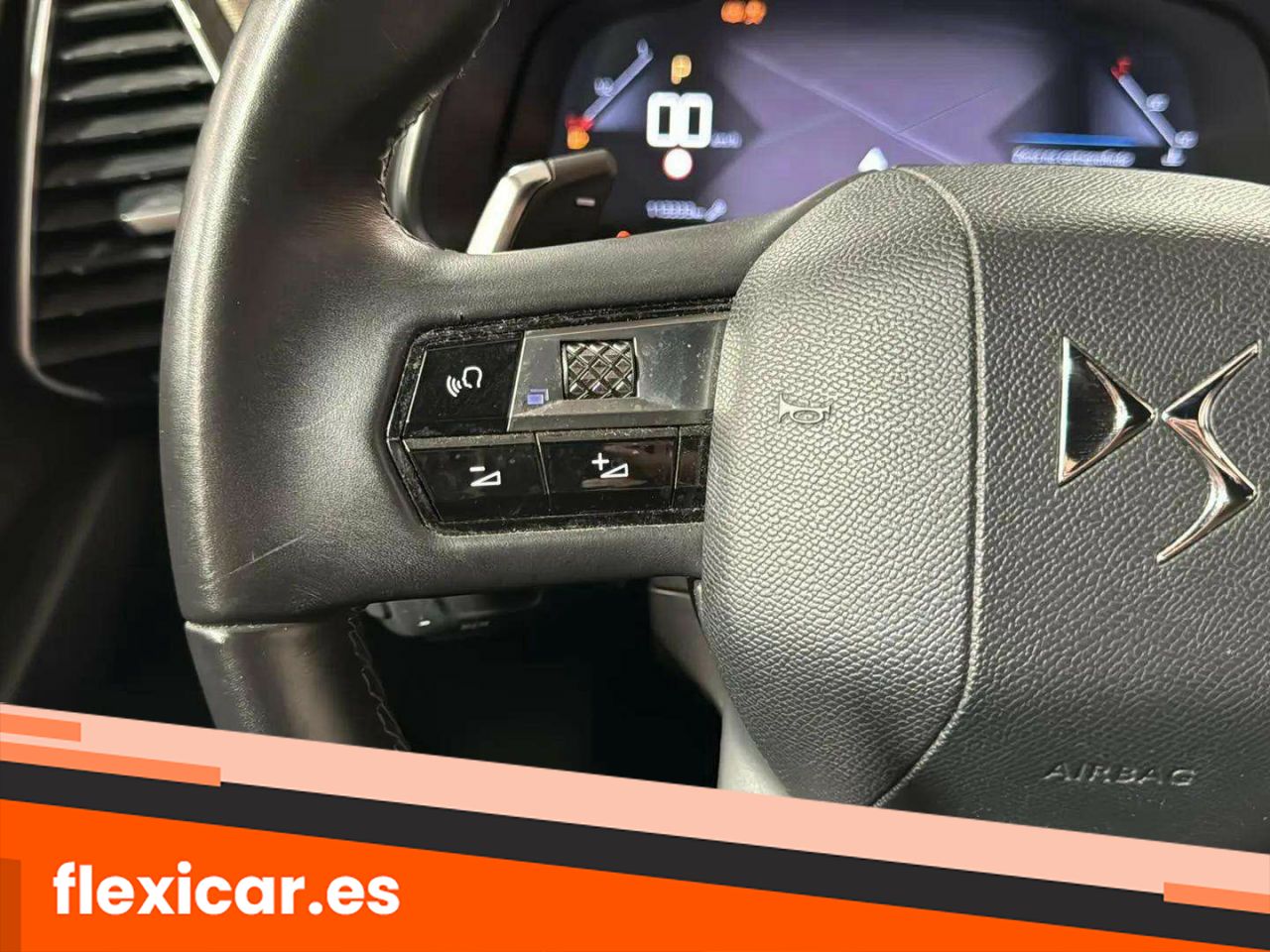 Foto DS Automobiles DS 7 10