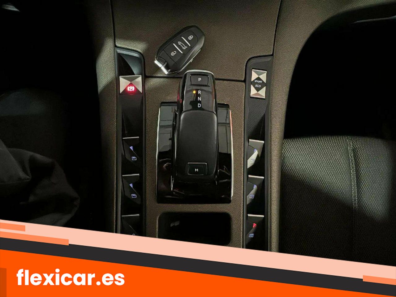 Foto DS Automobiles DS 7 23