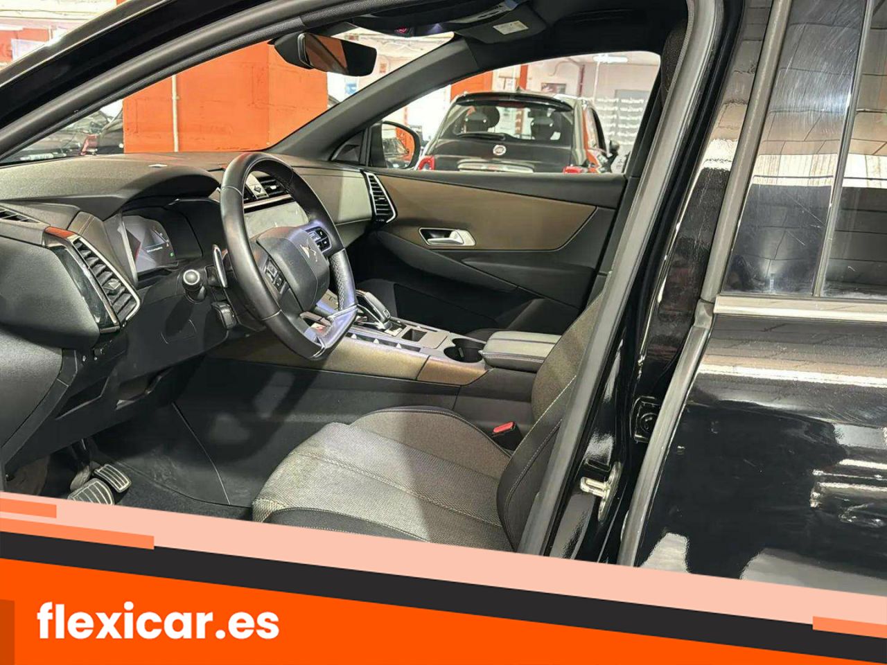 Foto DS Automobiles DS 7 25