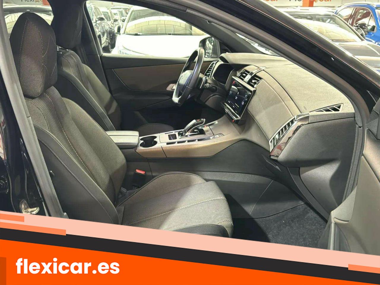 Foto DS Automobiles DS 7 30