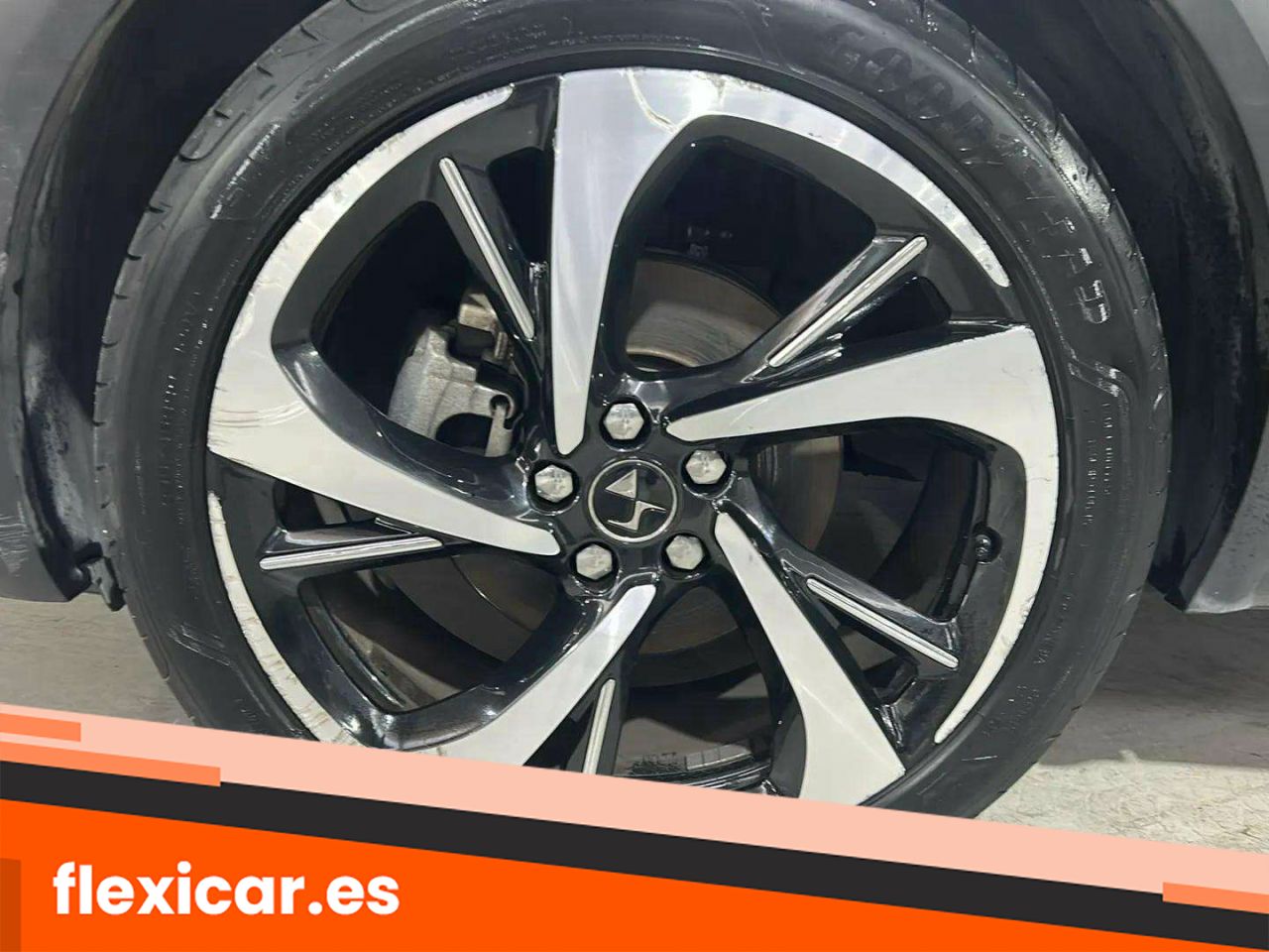 Foto DS Automobiles DS 7 10