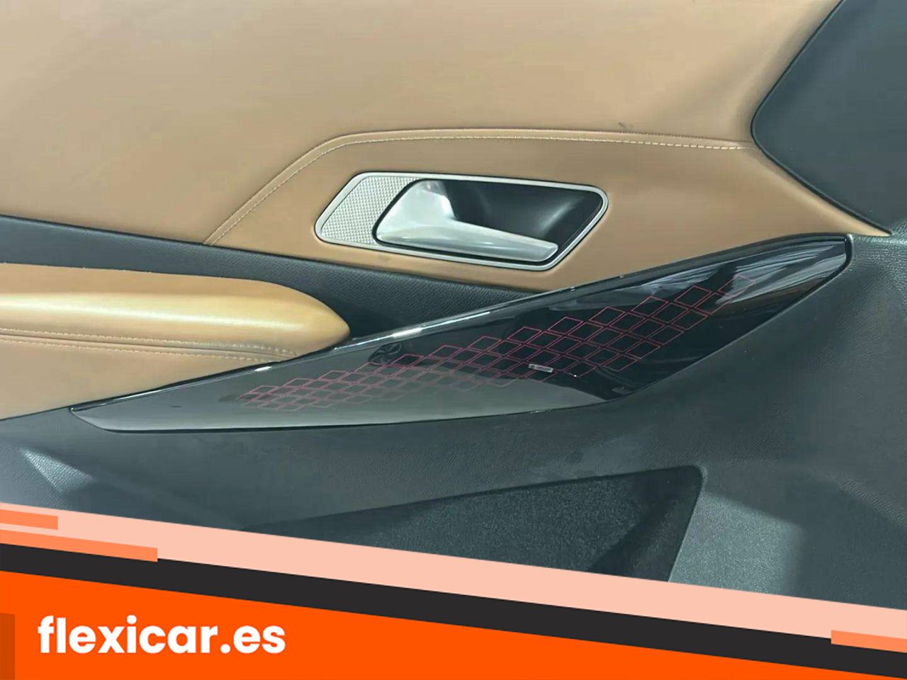 Foto DS Automobiles DS 7 26
