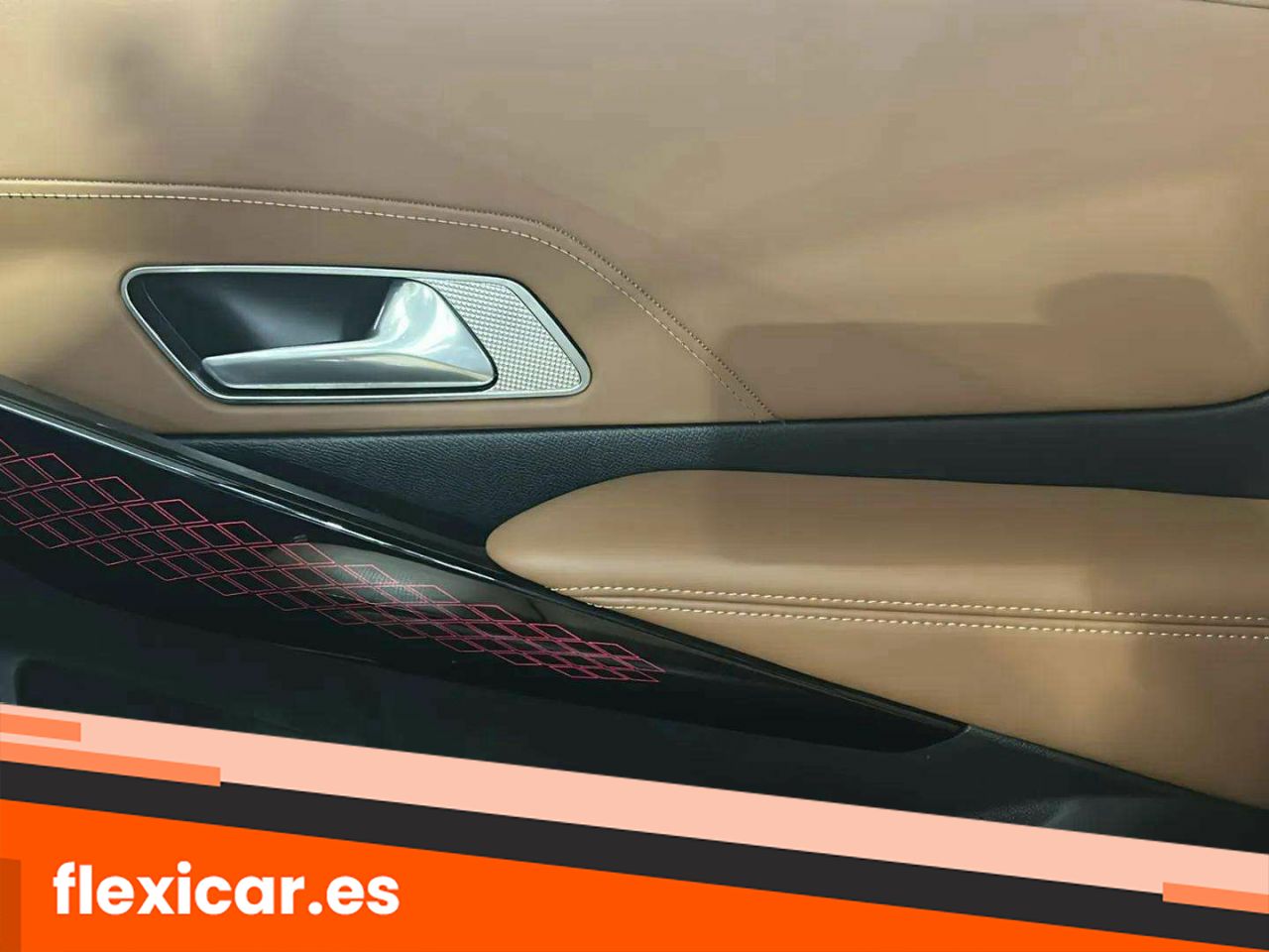 Foto DS Automobiles DS 7 27