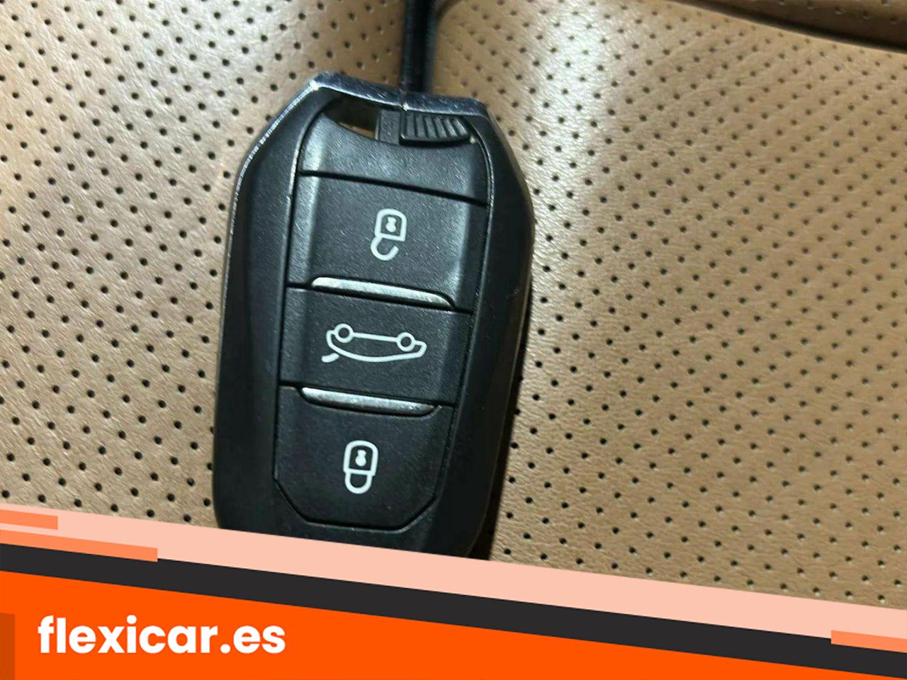 Foto DS Automobiles DS 7 28