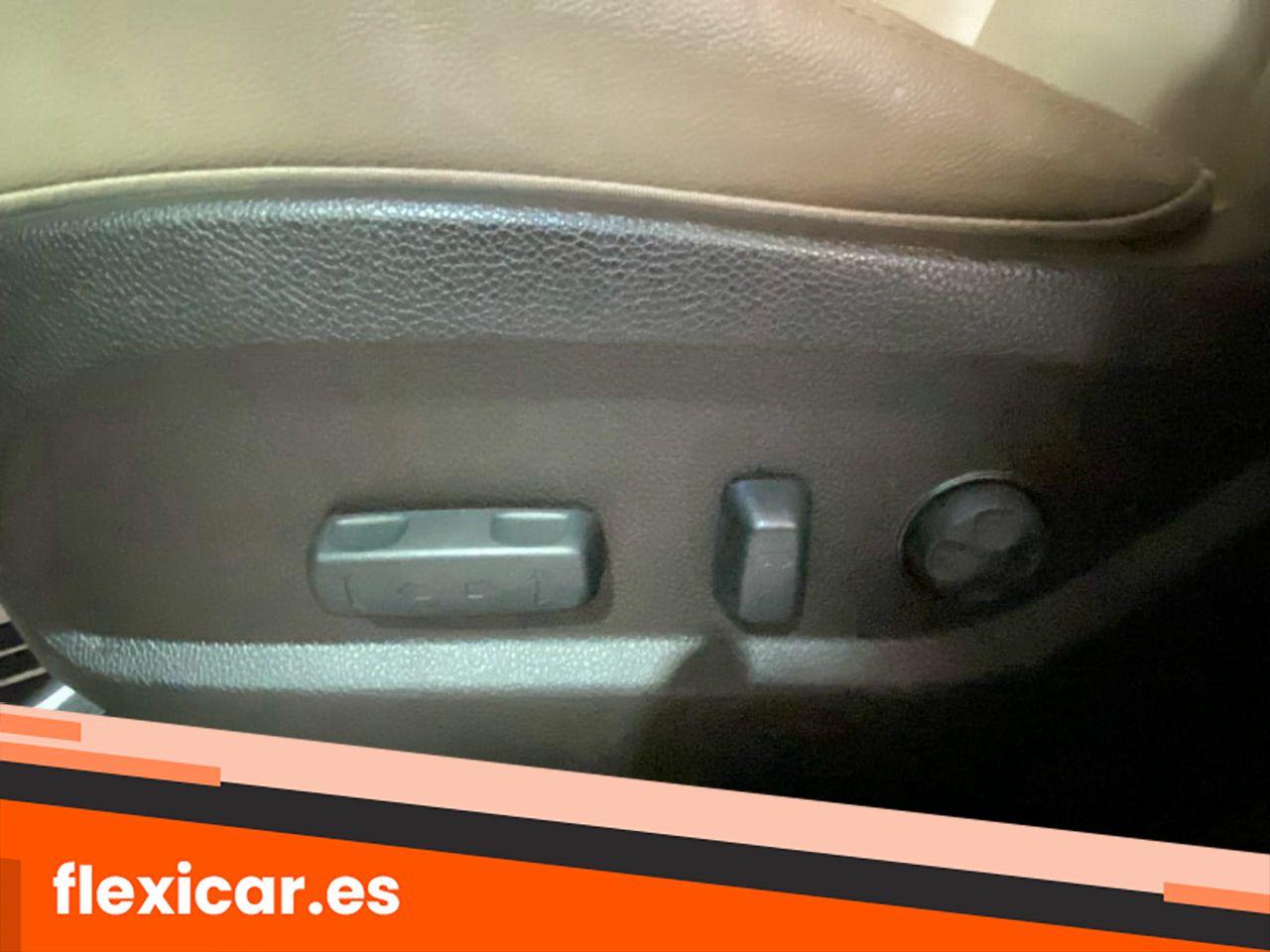 Foto Hyundai Santa Fe 25