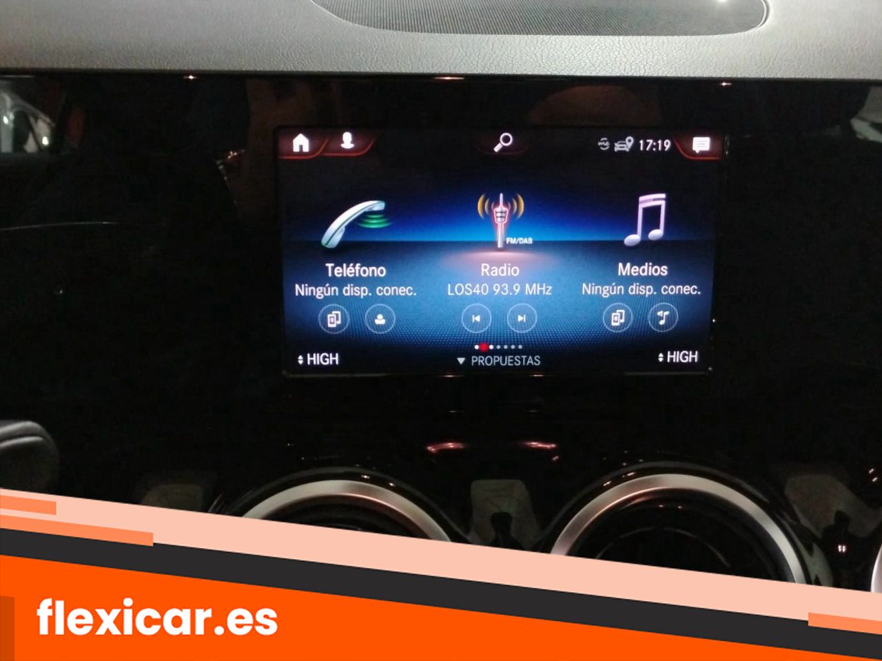 Foto Mercedes-Benz Clase GLA 17