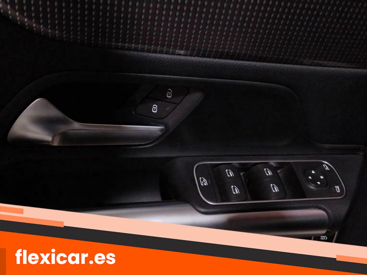 Foto Mercedes-Benz Clase GLA 26