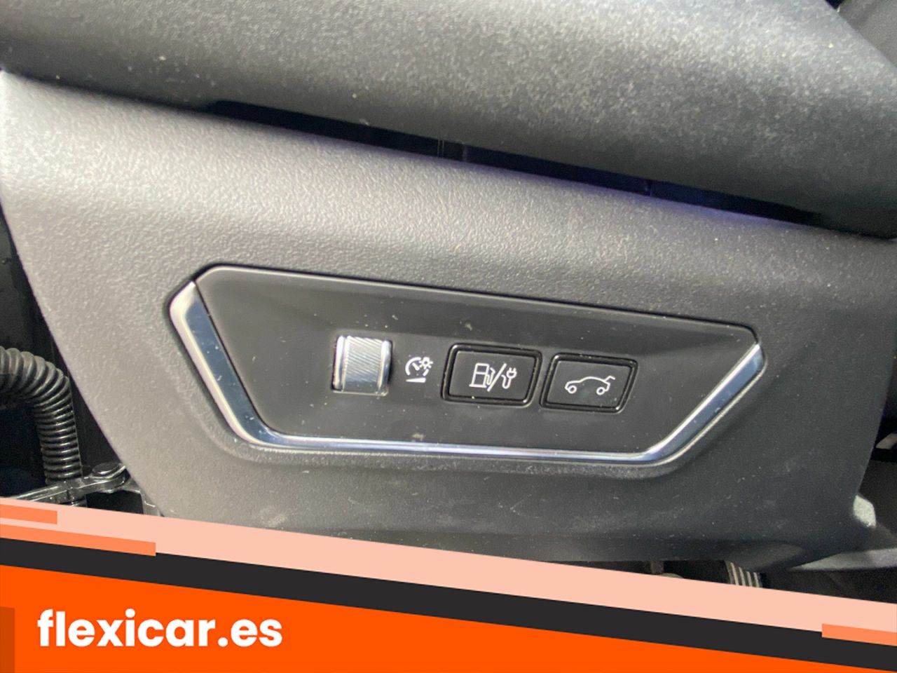 Foto LYNK&CO 01 25
