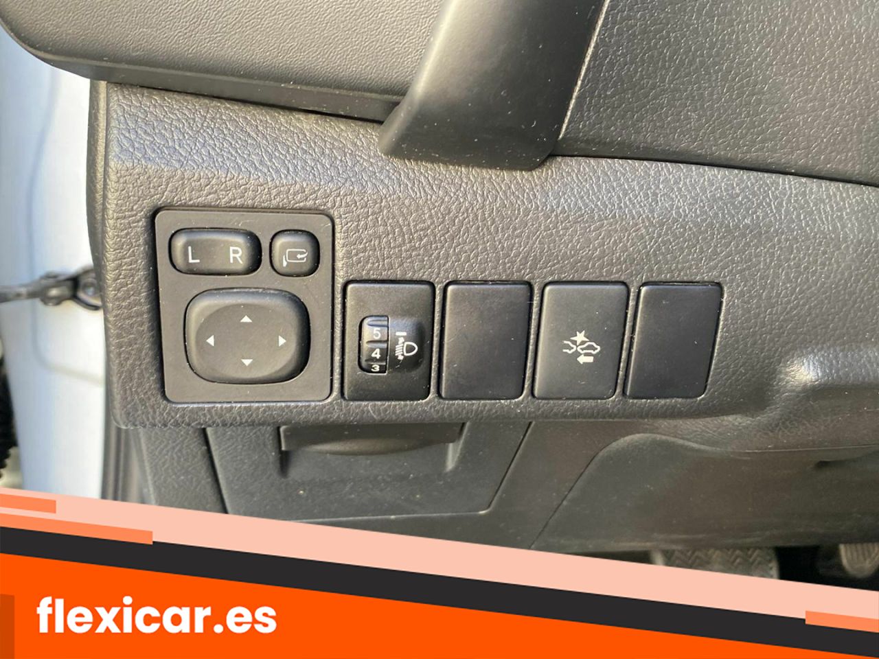 Foto Toyota Auris 13